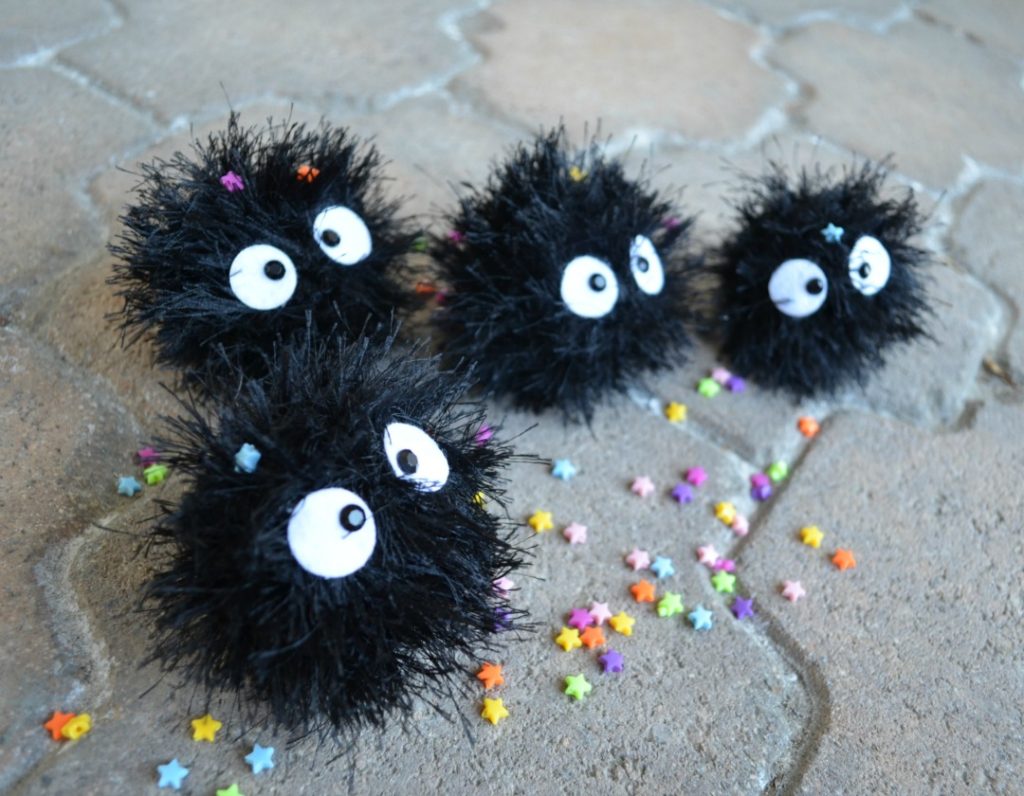 Free crochet pattern Soot Sprite amigurumi Susuwatari from My Neighbor Totoro